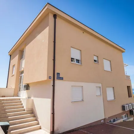 Lidija 2 Makarska