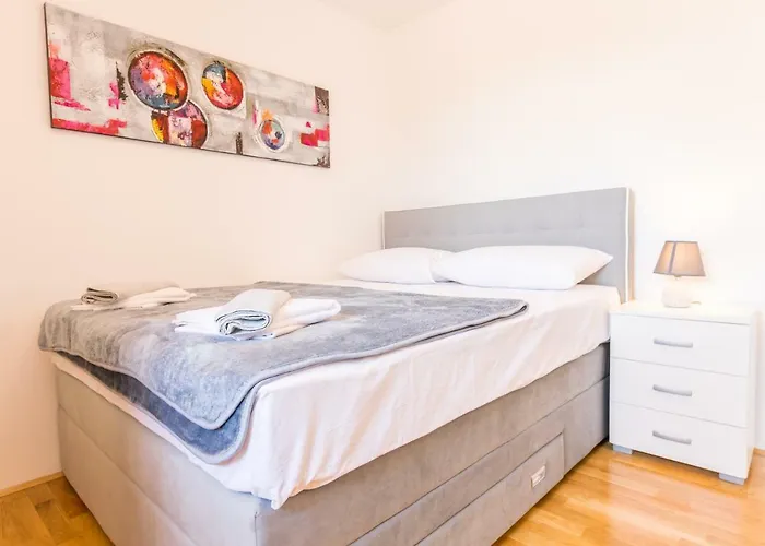 Lidija 2 شقة ماكارسكا